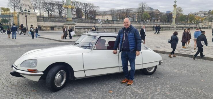 Paris: Visit to Paris Citroën DS Classic Car - Emily in Paris - Duration and Highlights of the Activity
