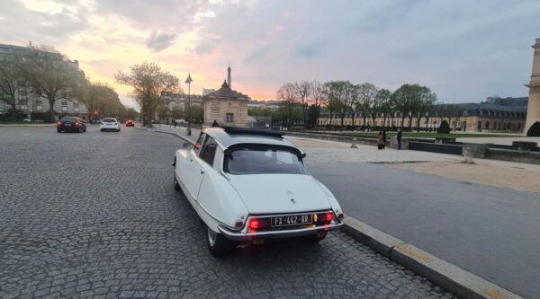 Paris: Visit to Paris Citroën DS Classic Car - Emily in Paris - Common Questions
