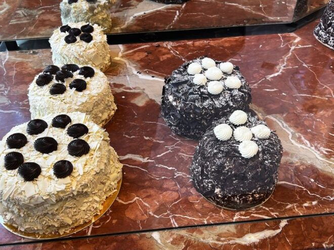 Paris: Walking Food Tour With Cheese, Wine and Delicacies - Reviews and Feedback From Customers
