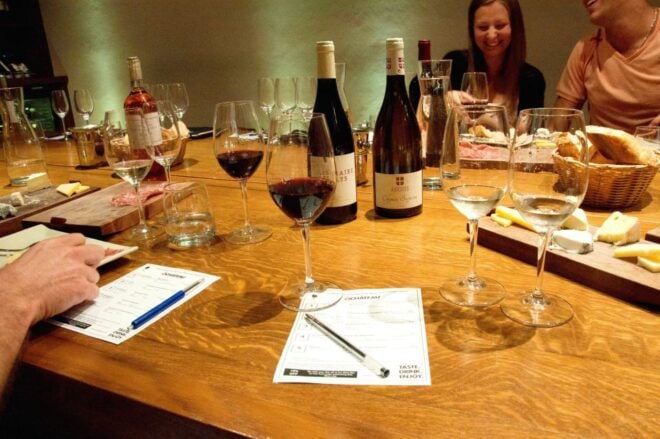 Paris: Wine and Cheese Lunch - Selecting Participants and Checking Date Availability