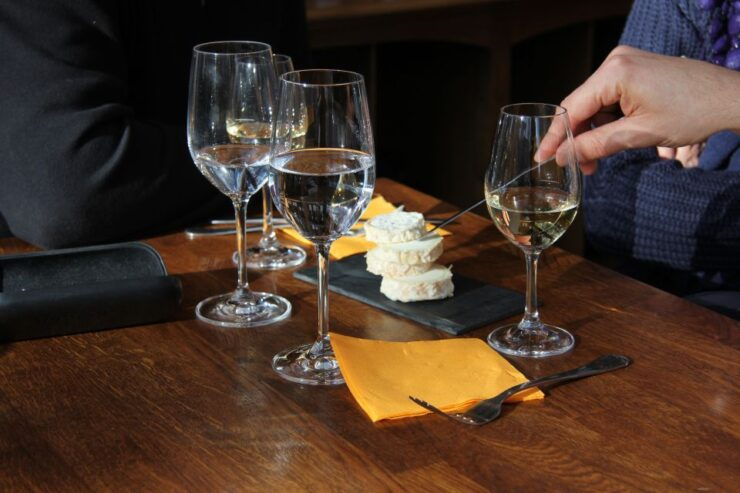 Paris: Wine and Cheese Tasting - Cheese Pairings: Discover French Gastronomy