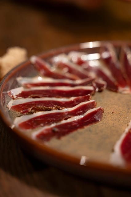 Paris : Wine and Whimsy, the Wine Tour of Montmartre - Wine Education Experience