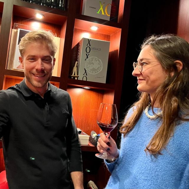 Paris: Wine Tasting at the Cellar of Joël Robuchon - Location and How to Get There