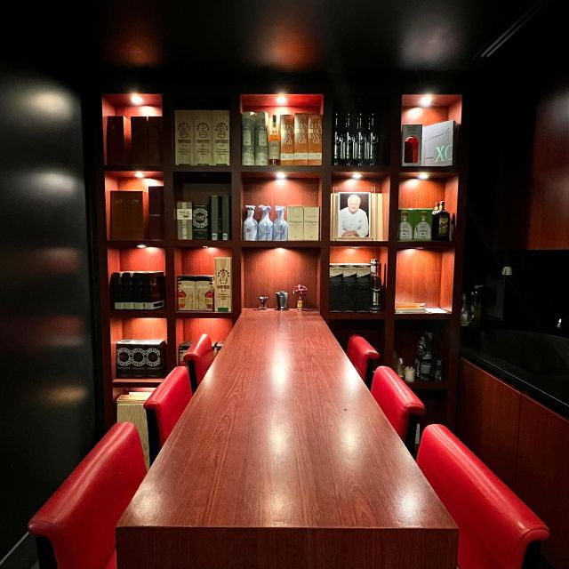 Paris: Wine Tasting at the Cellar of Joël Robuchon - Tasting Experience Details