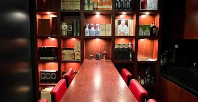 Paris: Wine Tasting at the Cellar of Joël Robuchon - Language Options