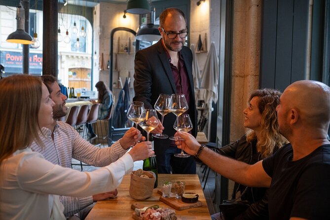 Paris Wine Tasting Experience in Montmartre - Indulge in a Tasting Tour