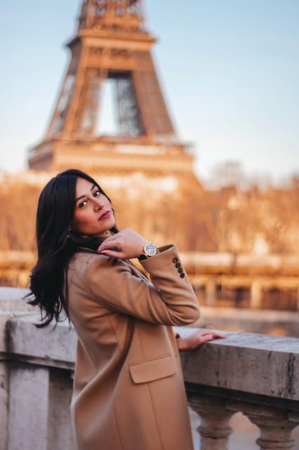 Paris: Wonderful Photoshoot With a Professional Photographer - Pricing and Booking Details