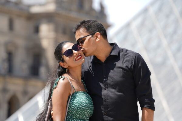 Paris: Your Own Private Photoshoot At Louvre Museum - Common Questions