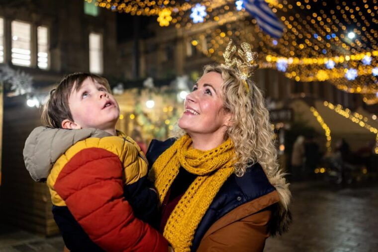 Parisian Christmas Magic: From Notre-Dame to Vendôme - Serenity at Domaine National Du Palais-Royal