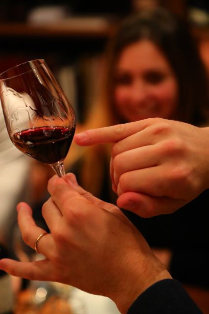 Parisian Deluxe Wine Tasting Experience - Duration and Availability
