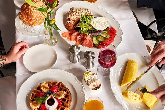Parisian Lunch in New York - What to Expect: A Taste of France in Midtown Manhattan