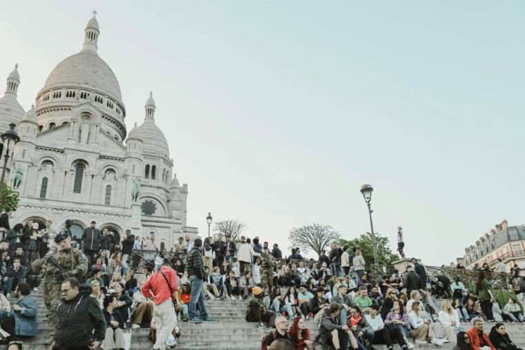 Parisian Magic: Notre-Dame De Paris and Île De La Cité Tour - Exploring the Charming 1st Arrondissement
