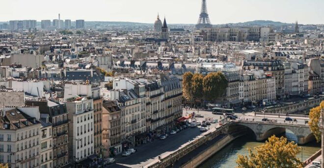 Parisian Promenade: Exclusive Private Walking Tour - Itinerary Details