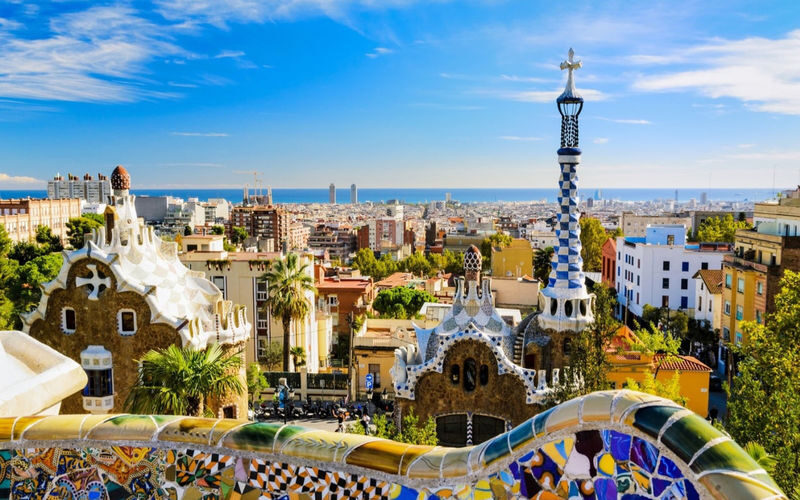 Park Guell and Gaudi House Museum Entry Ticket - Take your time on the Main Terrace