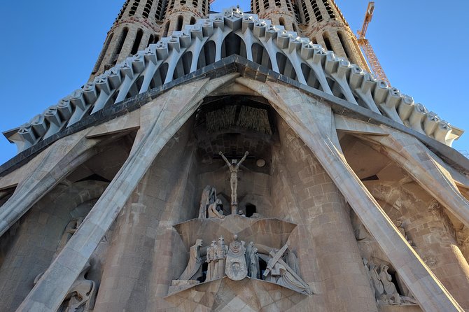 Park Güell and Sagrada Familia, Gaudís Masterpieces Private Tour - Common Questions