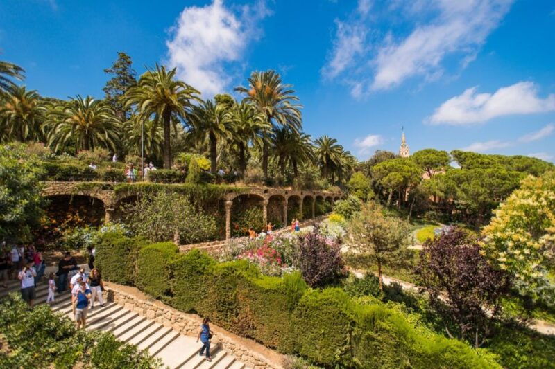 Park Güell: Guided Tour With Optional Gaudí Experience Entry - Good To Know