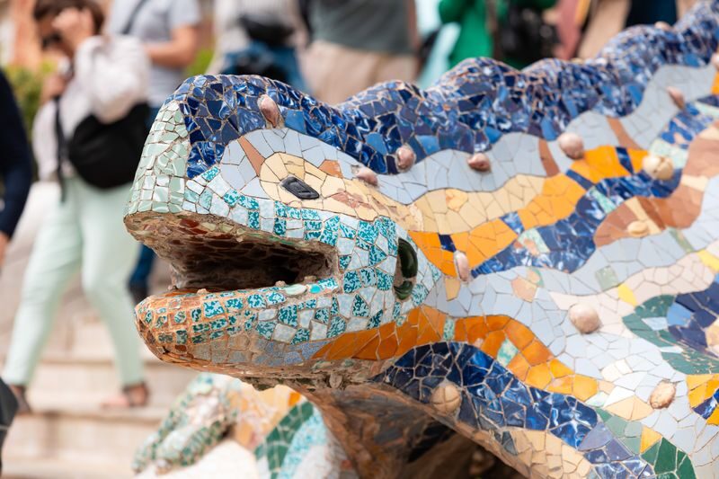 Park Guell Guided Tour with Skip-the-Line Ticket - Gaudí’s hilltop park, explained