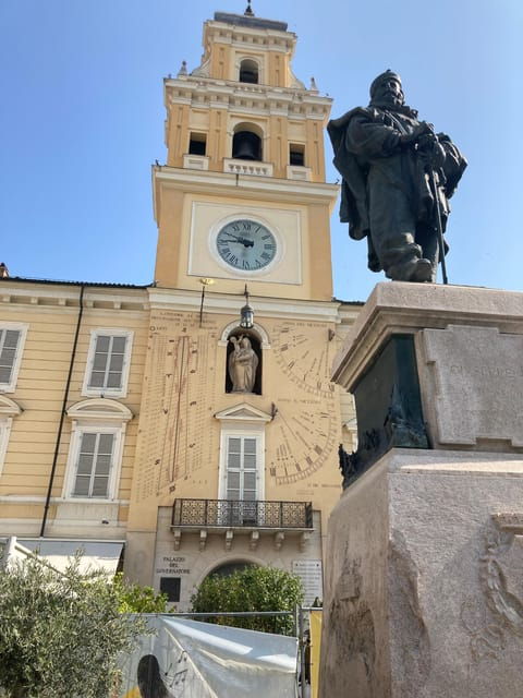 Parma: Discover and Taste Market and Street Food! - Exploring Piazza Della Steccata