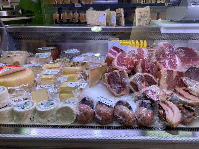 Parma: Discover and Taste Market and Street Food! - Optional Stop at Piazza S. Bartolomeo