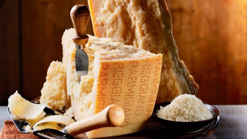 Parma Parmigiano-Reggiano Half-Day Big Group Tour - At a glance