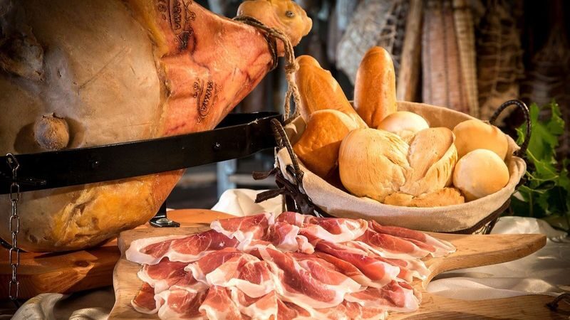 Parmesan cheese and ham factory tour in Parma - Into the hills for Parma ham