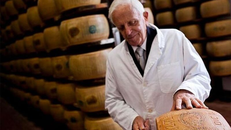 Parmesan cheese, Parma ham and balsamic vinegar factory tour - Three famous foods, made in their home territory