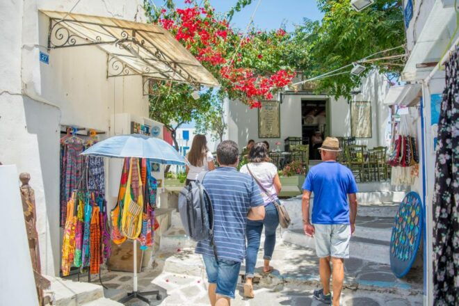 Paros & Antiparos Islands French Tour Including Lunch - Important Information