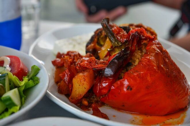 Paros: Cooking Class With 6-Course Menu and Drinks - Indulge in Drinks and Fresh Fruits