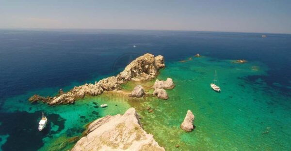 Paros: Parikia Bay Boat Trip With Snorkeling - Snorkeling Locations