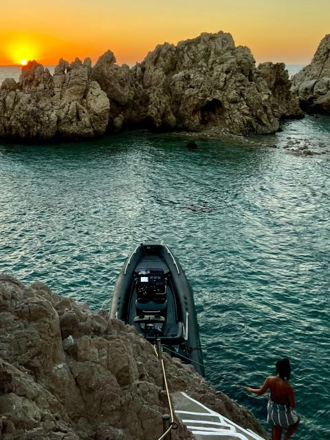 Paros: Premium Boat Private Cruise With Sunset Viewing - Itinerary and Schedule