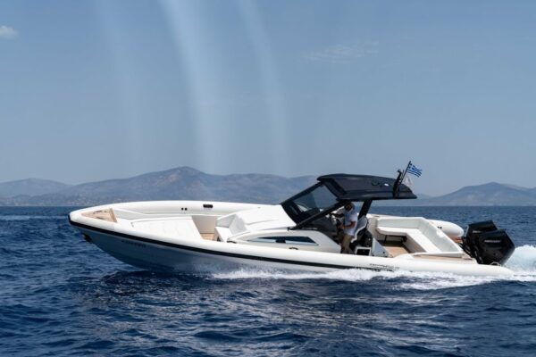 Paros: Private Boat Trip to Breathtaking Kimolos & Polyaigos - Common Questions