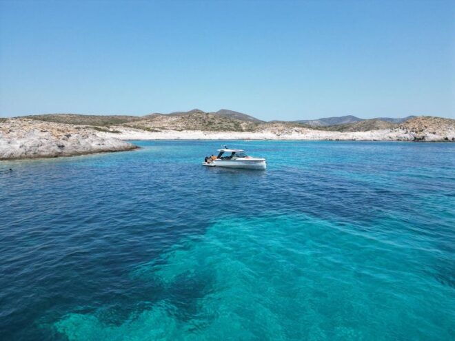 Paros: Private Paros and Antiparos Luxury Speedboat Tour - Explore Paros, Antiparos, and Despotiko Islands