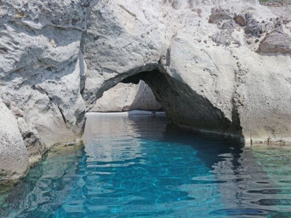 Paros: Private Paros and Antiparos Luxury Speedboat Tour - The Sum Up