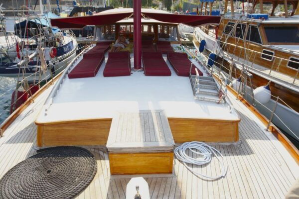 Paros: Traditional Gulet Shared or Private Island Cruise - Important Information and Pricing