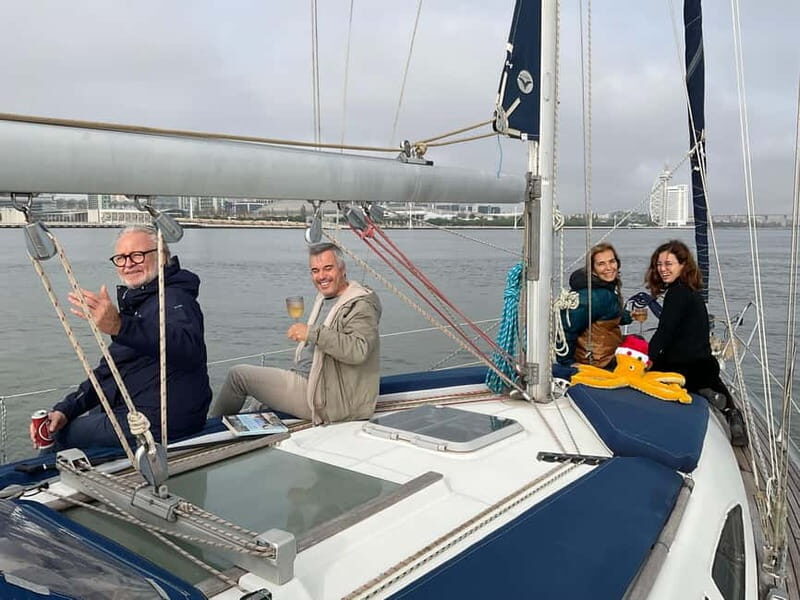 Parque das Nações: Yoga and meditation at sunrise aboard a sailboat! - Why Choose the Sunrise Yoga and Meditation on a Sailboat?