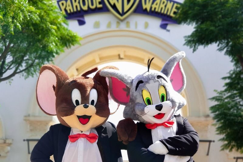 Parque Warner Ticket & Transfer from Madrid - The Wild West and Movie World Studios add variety