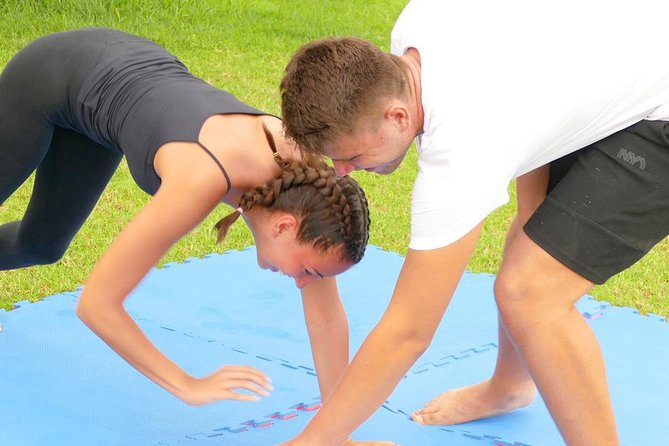 Partner Yoga (Acroyoga Tenerife) Clase - The Sum Up