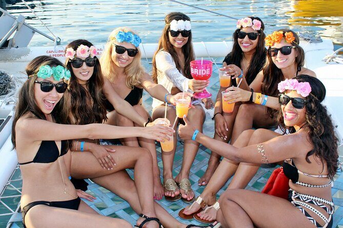 Party and Drinks at the Party Cruise! Round Transportation From Los Cabos - FAQ