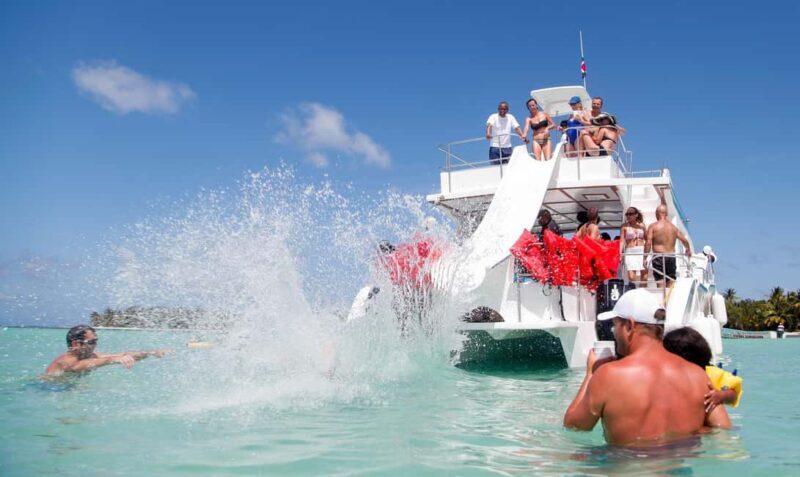 Party Boat in Punta Cana/Free Drinks and transportation inc - Practical Details