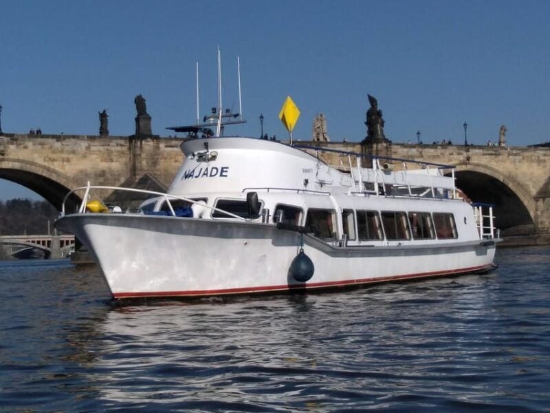 Party in Prague: Private River Cruise with Unlimited Drinks - The Itinerary