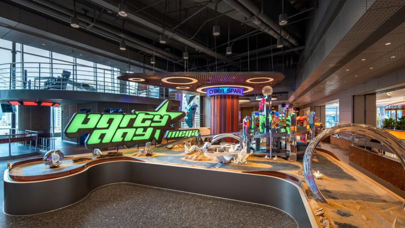 PARTYDAY MEGA - A big indoor play park, not a single ride