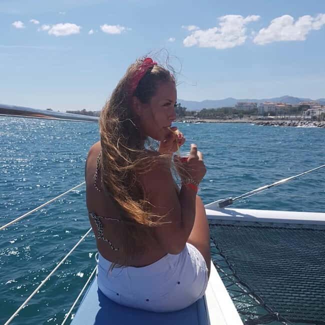 Paseo en Catamarán con Baño o Puesta de Sol - Setting Sail: What to Expect on the Catamaran