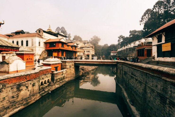 Pashupatinath (Hindu Cremation) & Boudhanath Tour - Pashupatinath Temple Highlights