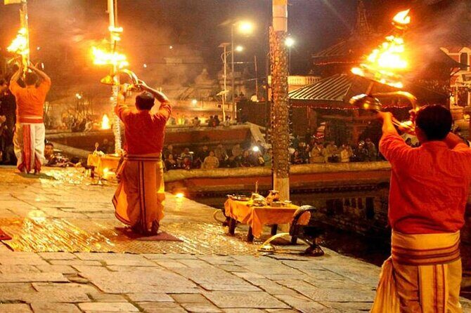 Pashupatinath Temple Aarti Night Tour - Good To Know