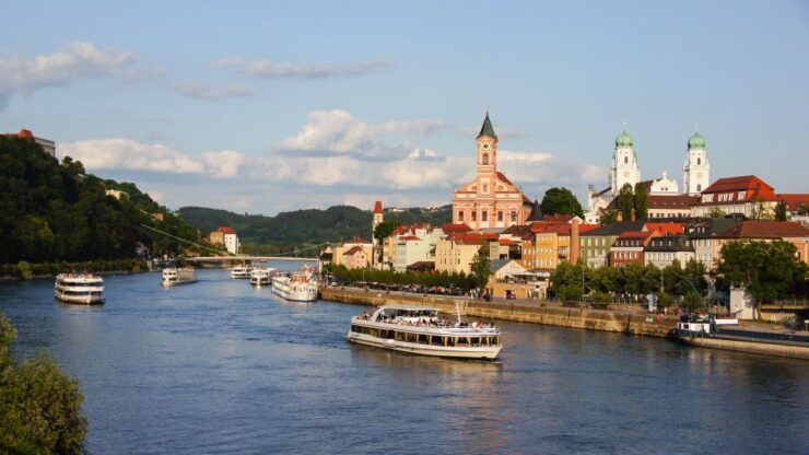 Passau: Floating City Highlights Tour on the Danube and Inn - Activity Overview