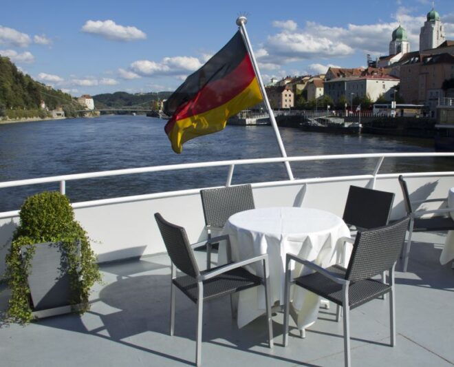 Passau: Floating City Highlights Tour on the Danube and Inn - Meeting Point and Ticket Information