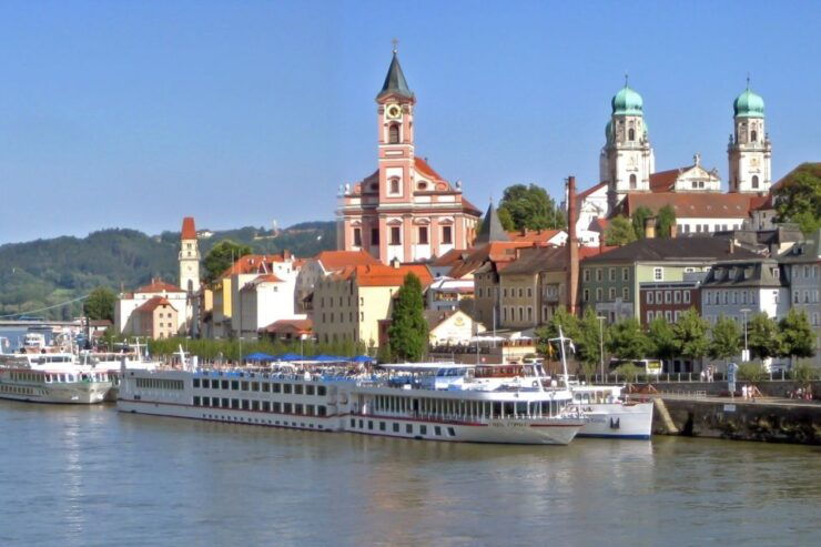 Passau: Private Day Trip to Cesky Krumlov in Czech Republic - Booking Details