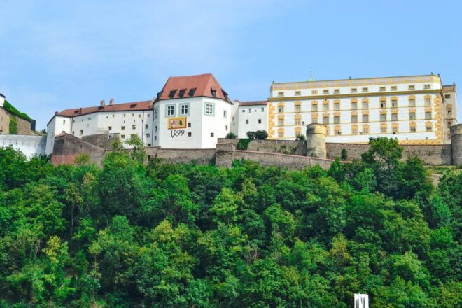 Passau's Historic Gems: Family Walking Tour - Guided Exploration