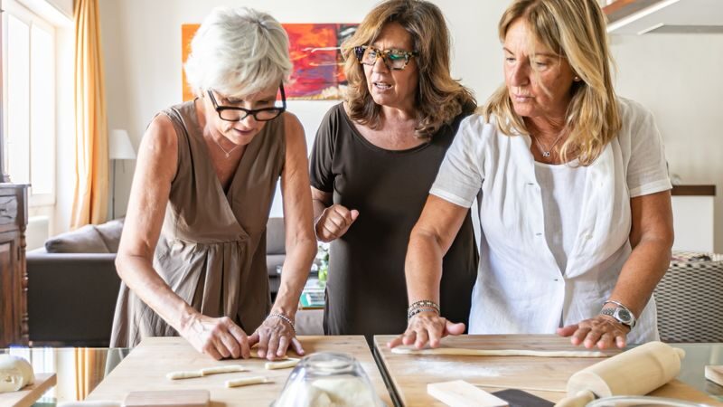 Pasta and tiramisu cooking class in La Spezia - Prepare tiramisu from scratch