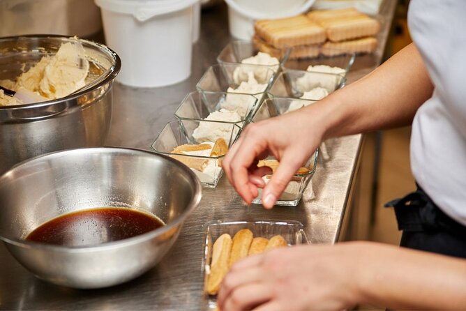 Pasta and Tiramisu Cooking Class in Rome, Piazza Navona - Instructor and Experience